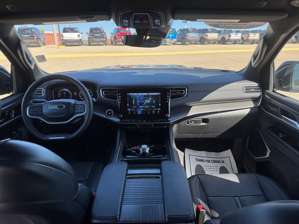 Used 2024 Jeep Wagoneer Series II w/ Flexible Seating Group image 37