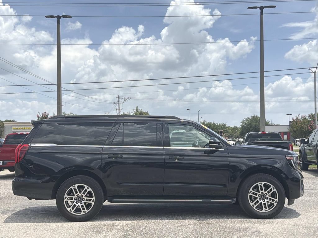 Certified 2025 Ford Expedition Max Active RWD image 3