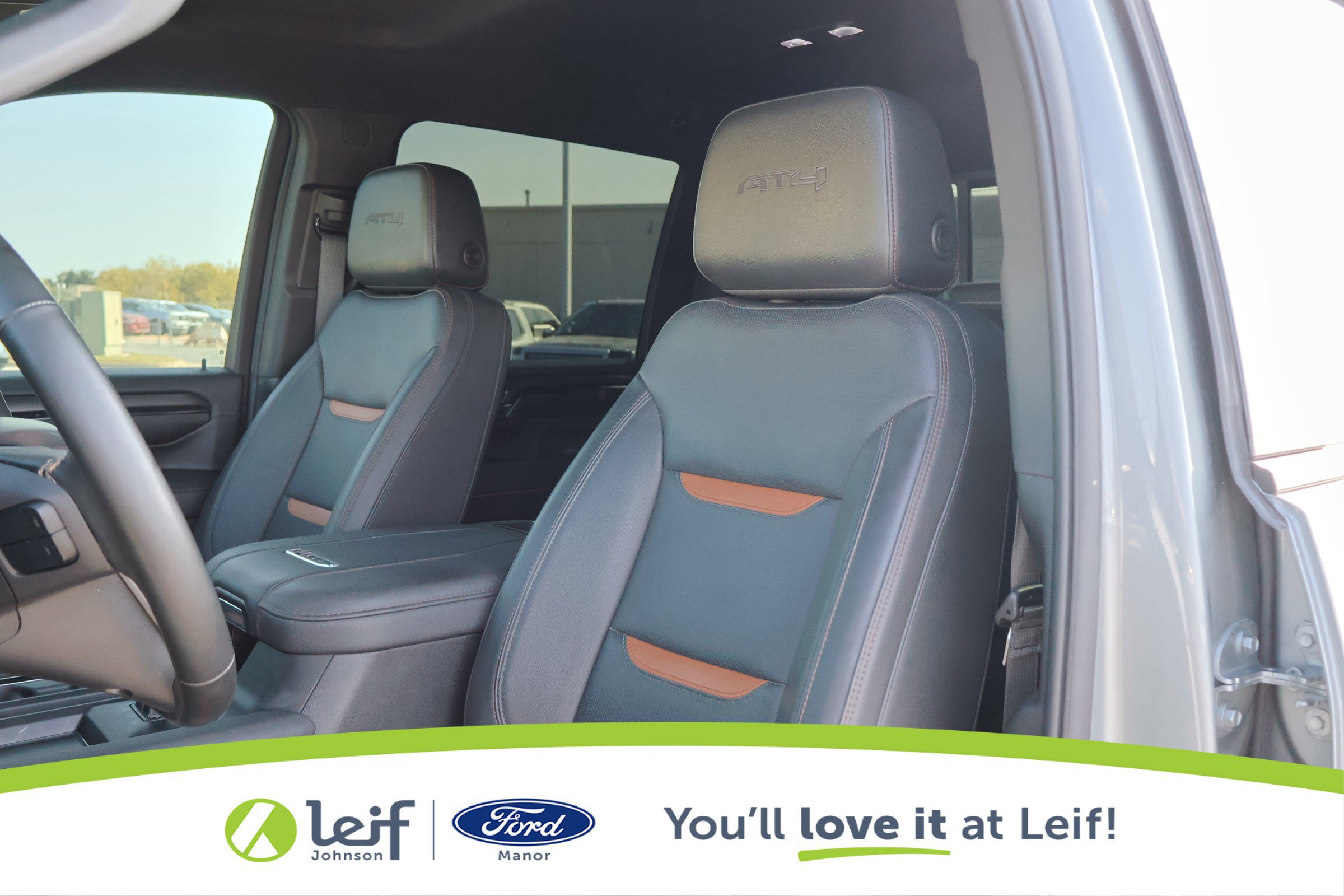 Used 2024 GMC Sierra 2500 AT4 w/ Technology Package image 14