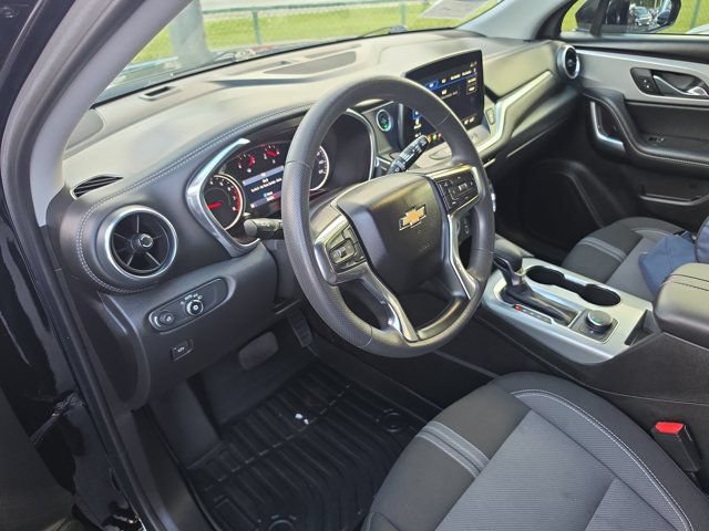 Used 2024 Chevrolet Blazer LT FWD image 31