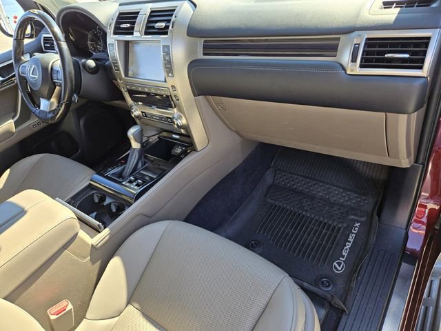 Used 2020 Lexus GX 460 Premium w/ Premium Package image 19