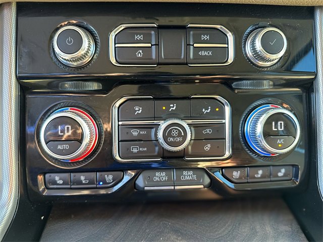 Used 2023 GMC Yukon XL Denali w/ Denali Reserve Package image 20
