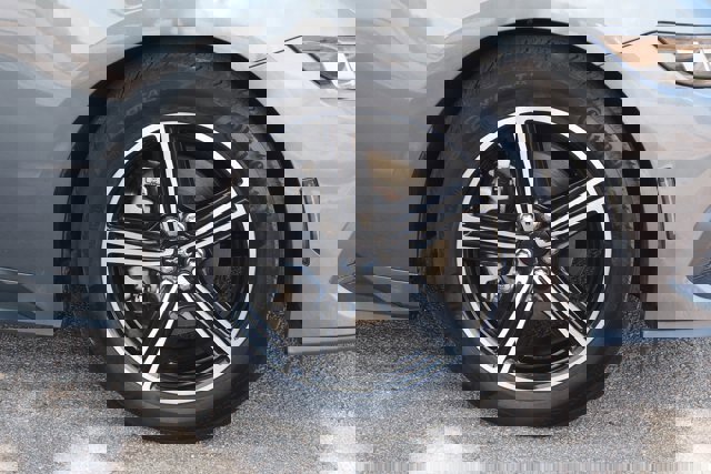 Certified 2025 Ford Mustang Coupe image 9