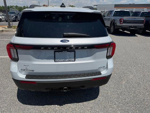 Certified 2025 Ford Explorer Active AWD/4WD image 7
