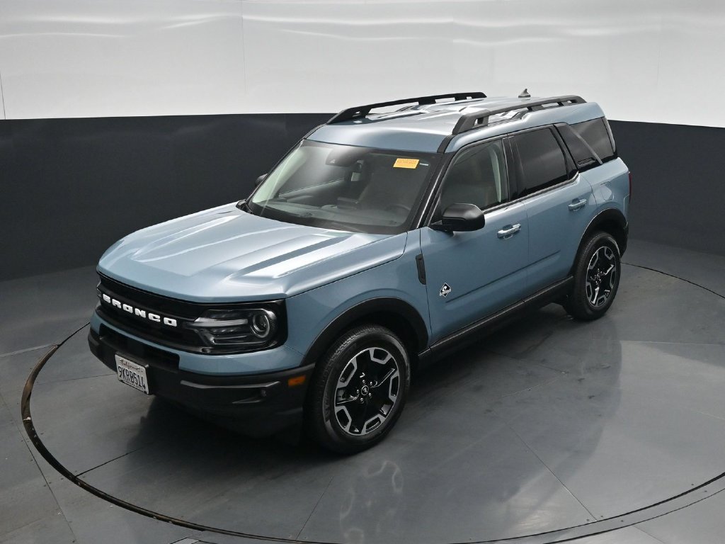 Certified 2023 Ford Bronco Sport Outer Banks w/ Tech Package AWD/4WD image 33