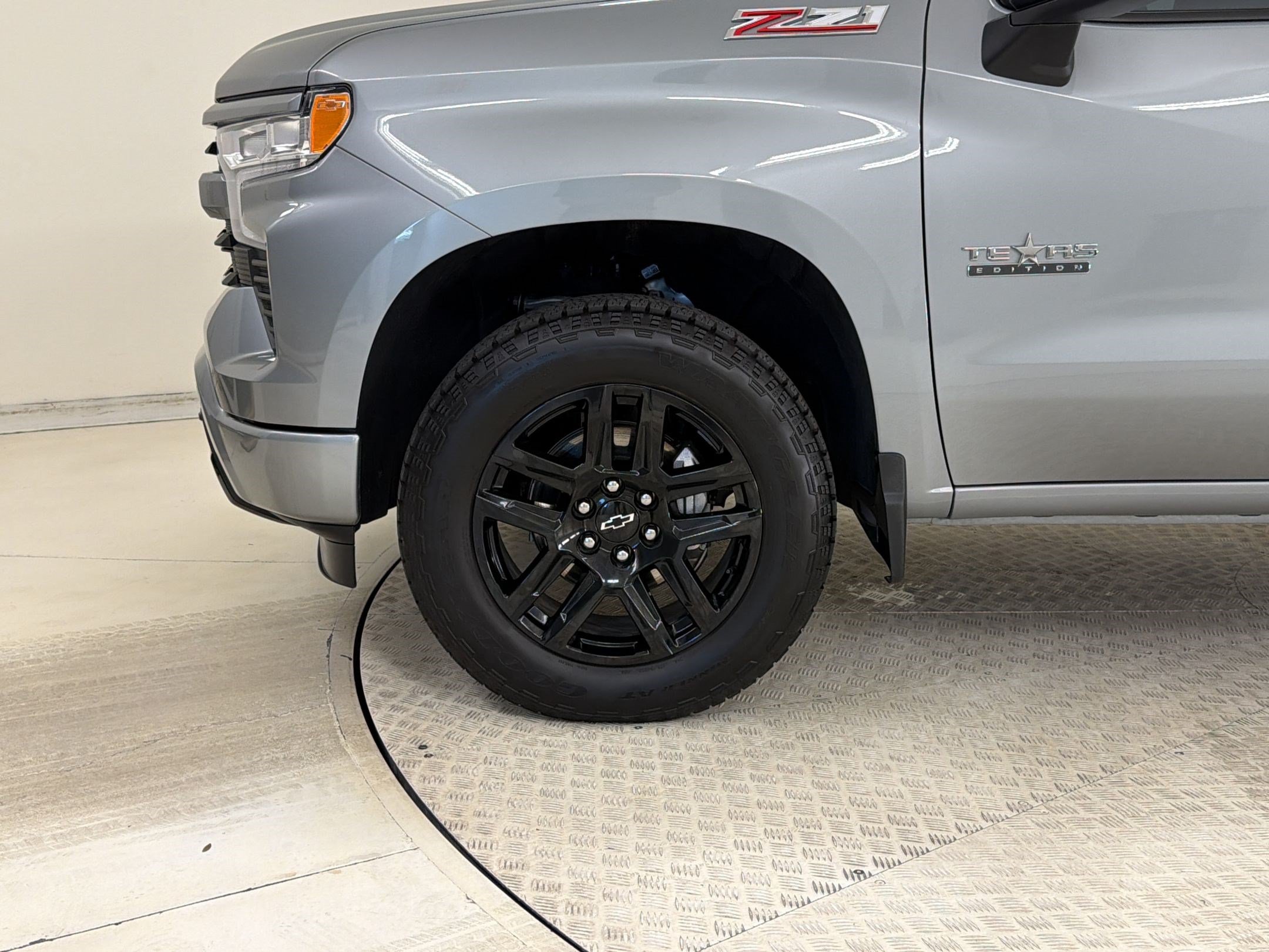 Used 2025 Chevrolet Silverado 1500 RST w/ Texas Edition Plus AWD/4WD image 13