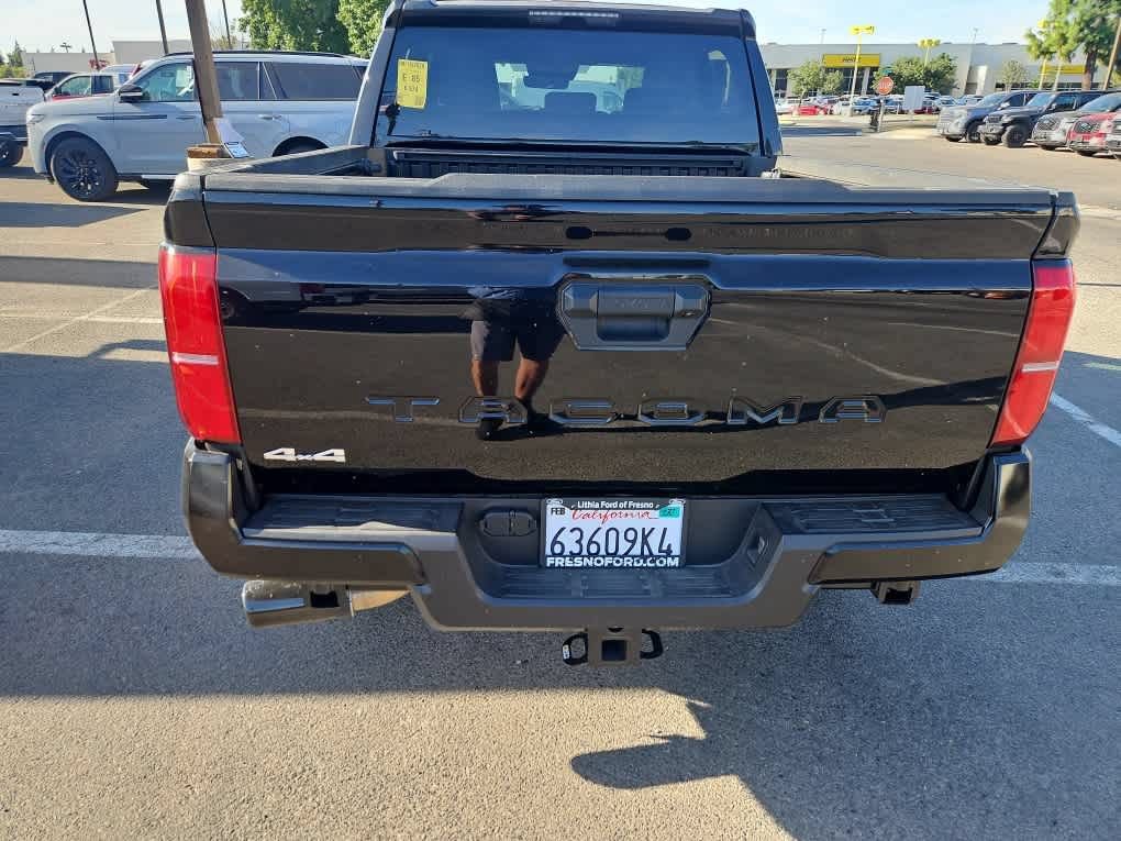 Used 2026 Toyota Tacoma SR5 AWD/4WD image 7