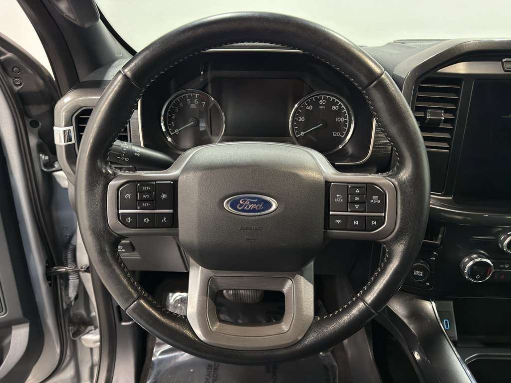 Certified 2021 Ford F150 XLT w/ Equipment Group 302A High image 18