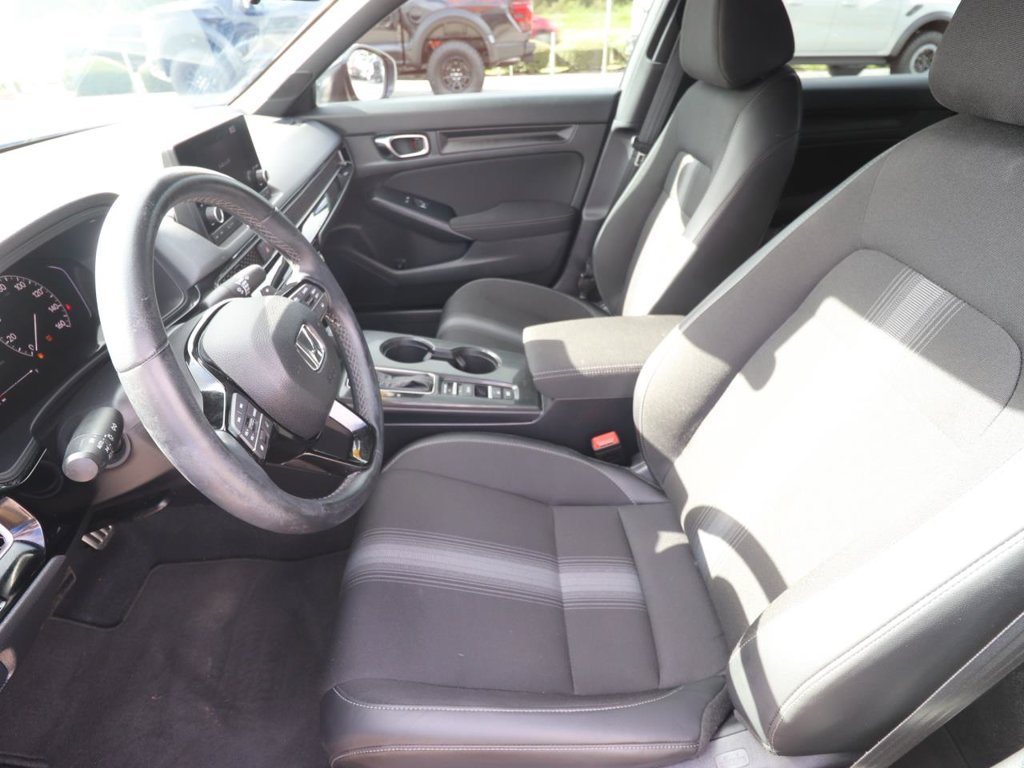 Used 2025 Honda Civic Sport image 2