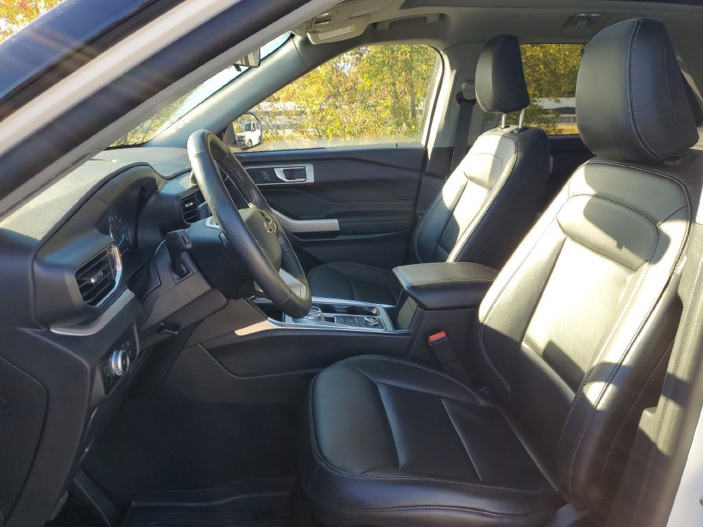 Certified 2023 Ford Explorer XLT w/ Equipment Group 202A AWD/4WD image 12