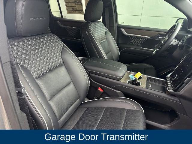 Used 2025 GMC Acadia Denali w/ Super Cruise Package FWD image 35