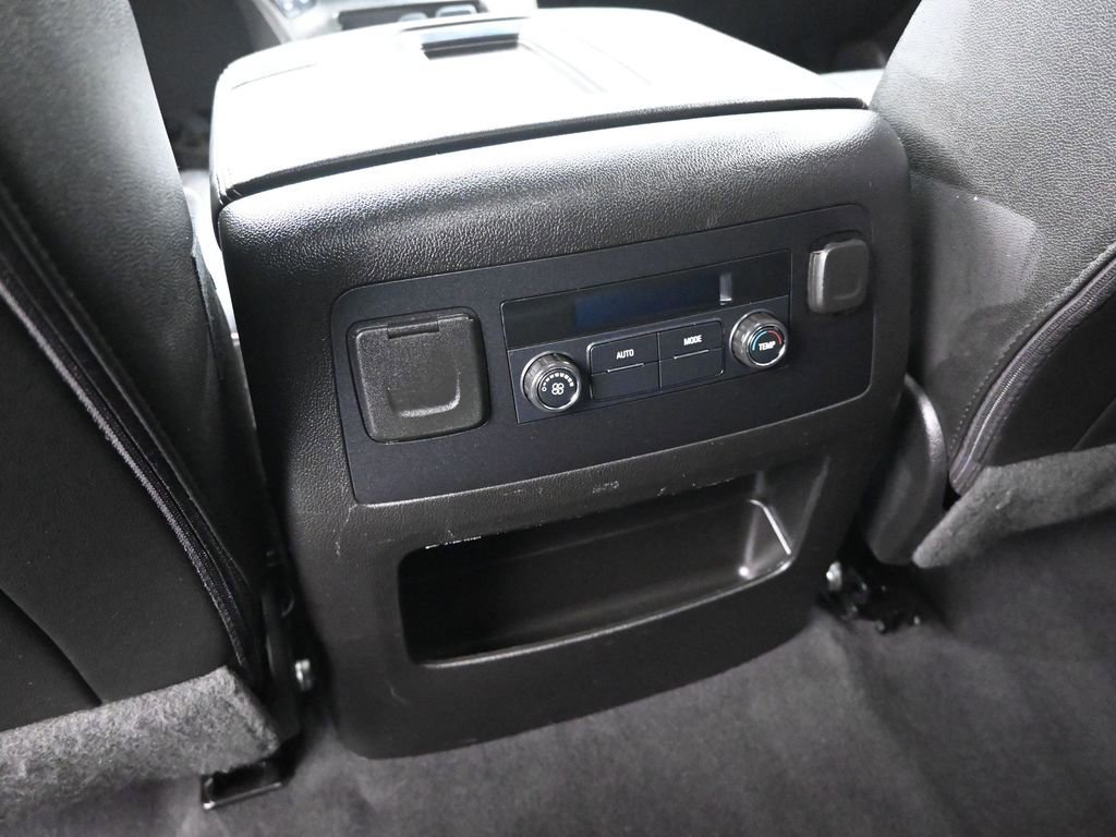 Used 2019 Chevrolet Tahoe LT image 22