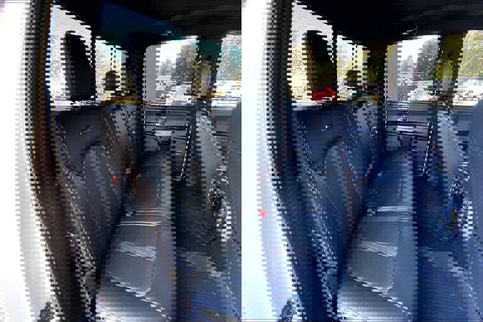 Certified 2022 Ford F450 Platinum w/ FX4 Off-Road Package image 20