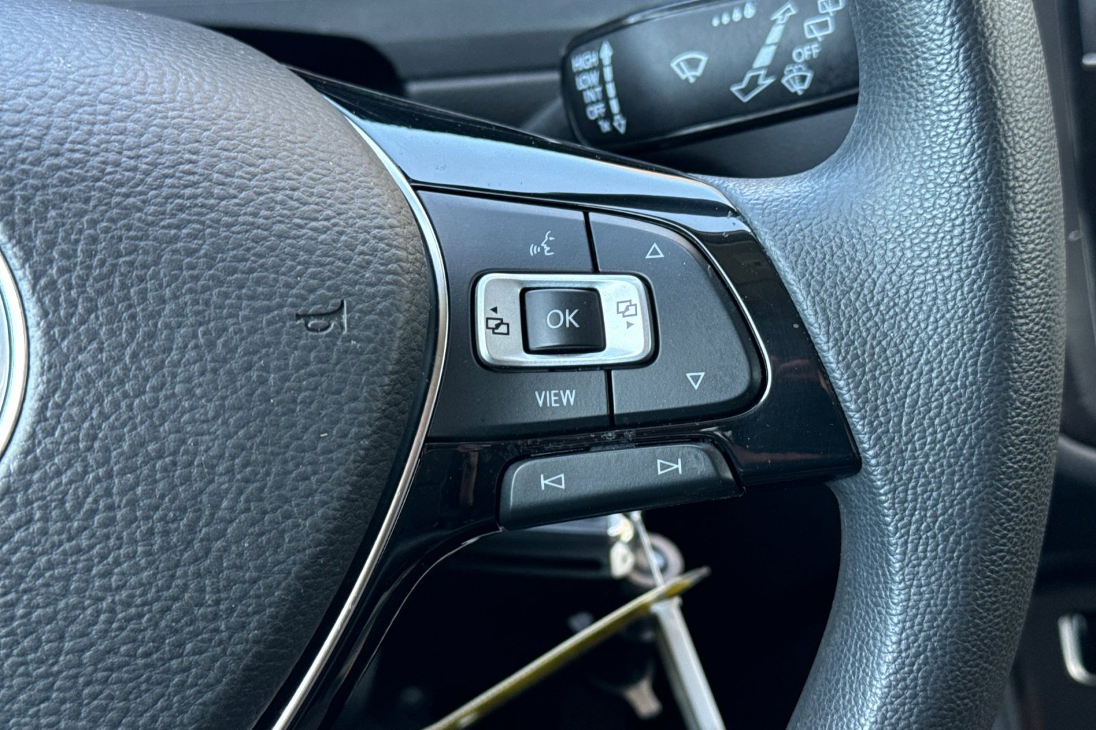 Used 2021 Volkswagen Tiguan S image 26