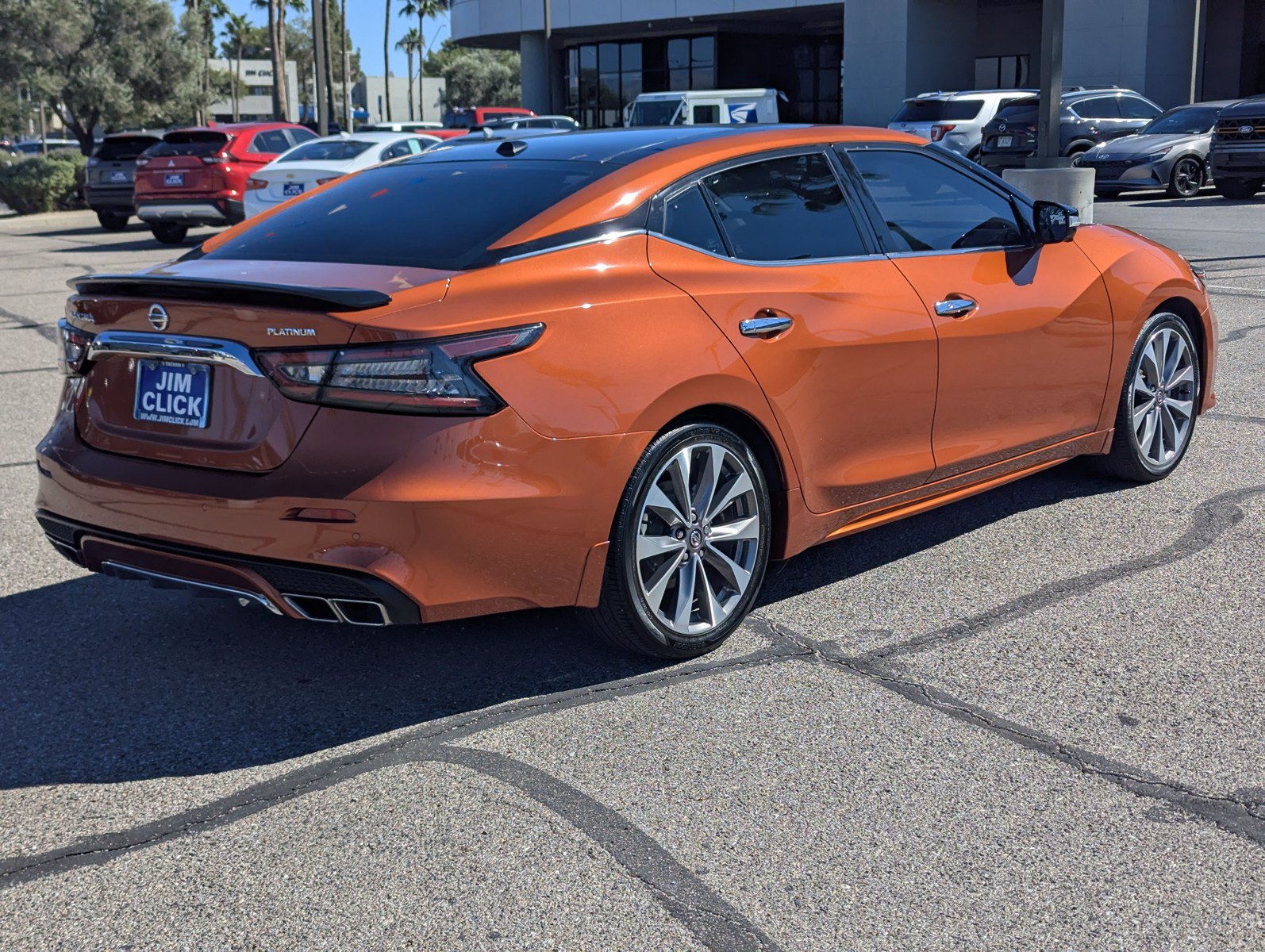 Used 2022 Nissan Maxima Platinum w/ Sport Mat Group FWD image 2