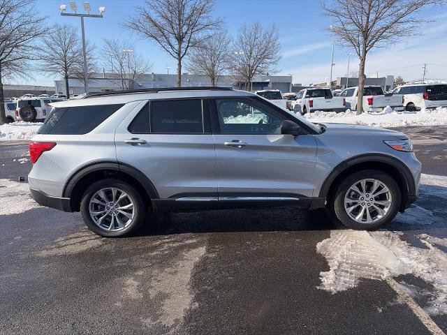 Certified 2022 Ford Explorer XLT w/ Equipment Group 202A image 6