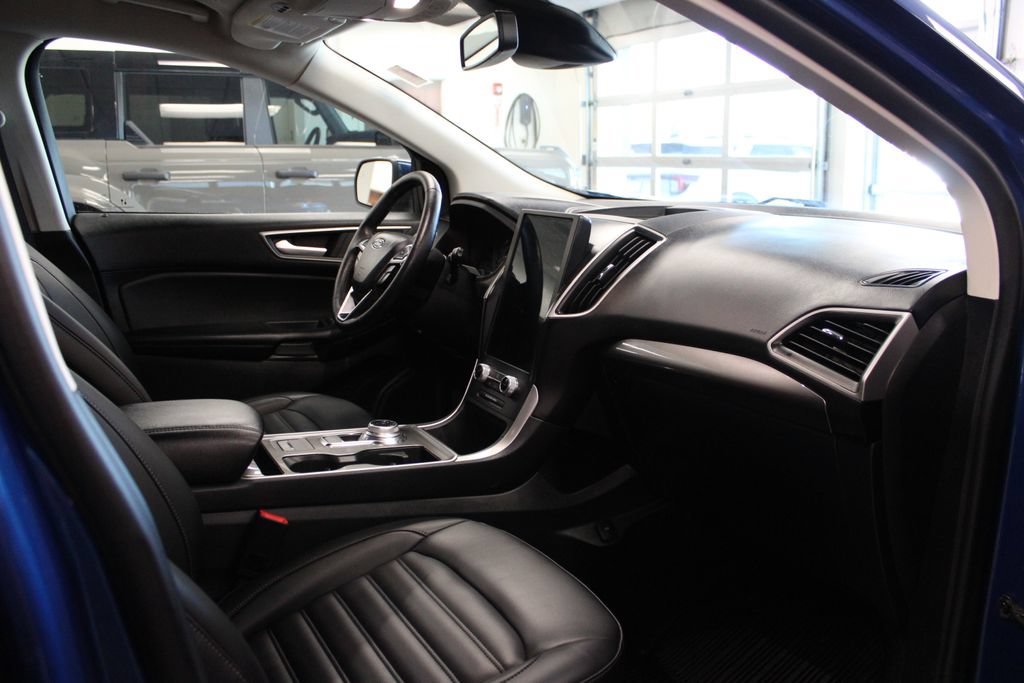 Certified 2024 Ford Edge SEL w/ Convenience Package AWD/4WD image 42