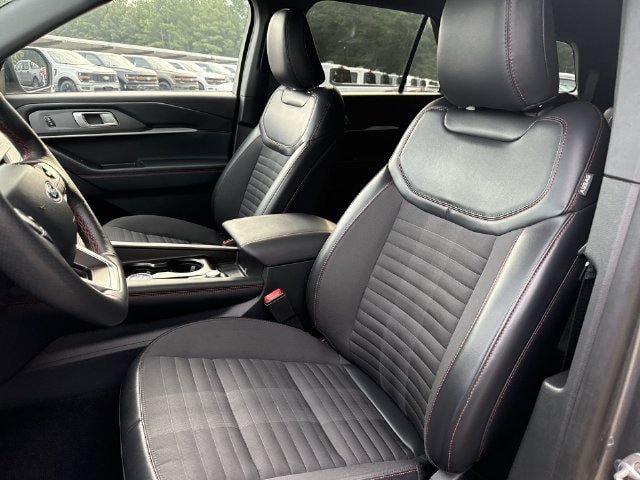 Certified 2026 Ford Explorer ST-Line AWD/4WD image 11