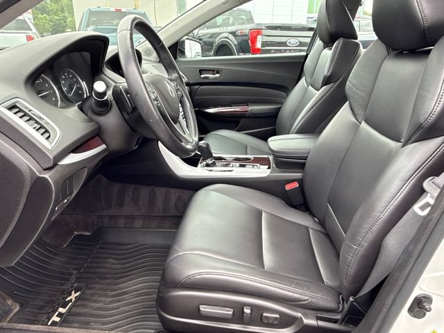 Used 2017 Acura TLX FWD image 20