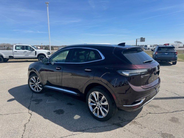 Used 2023 Buick Envision Avenir image 3