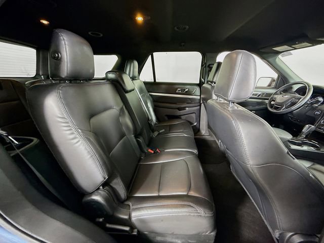 Certified 2019 Ford Explorer XLT w/ Equipment Group 202A image 28