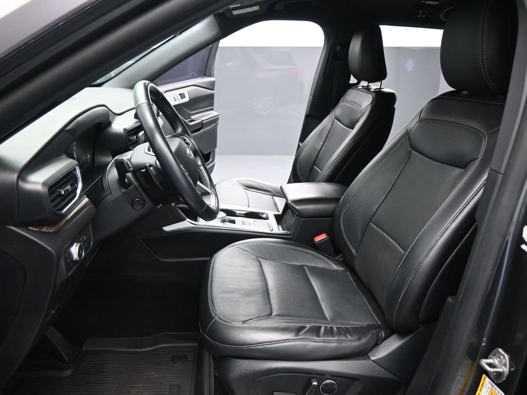 Certified 2020 Ford Explorer Limited RWD image 37