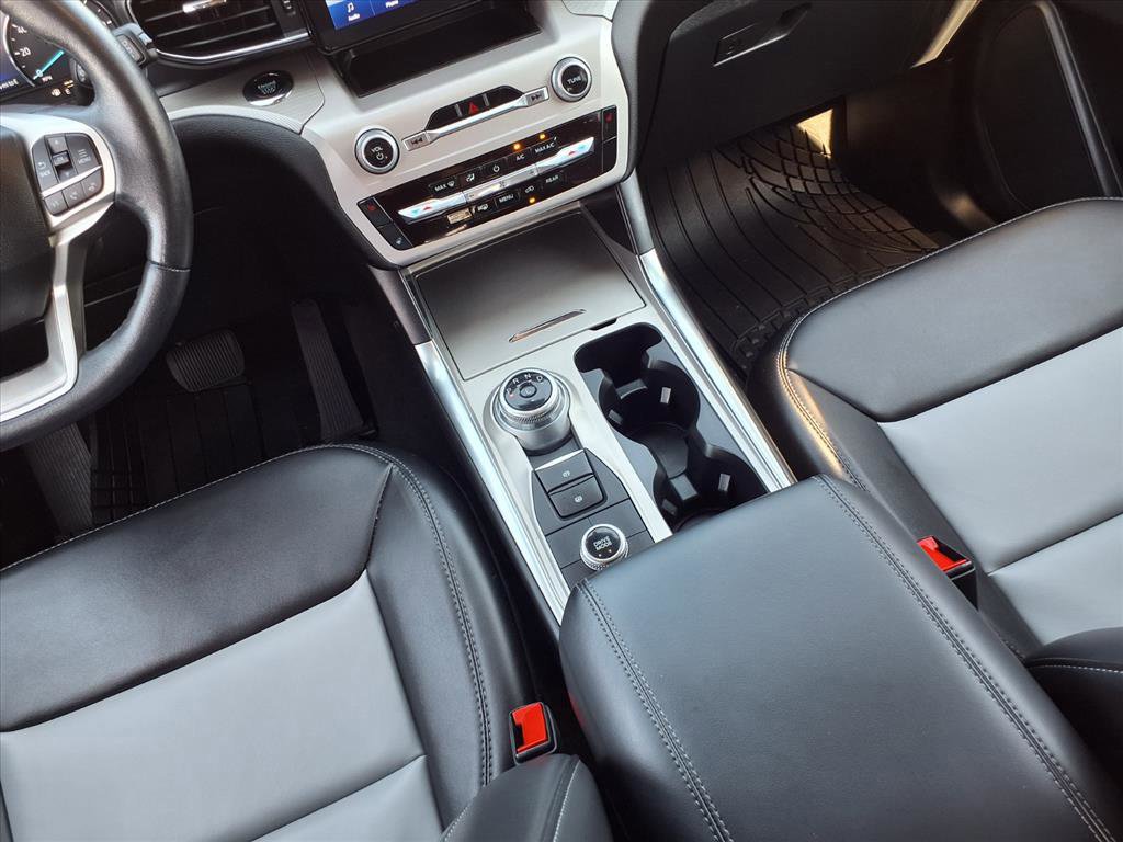 Certified 2023 Ford Explorer XLT w/ Equipment Group 202A image 23