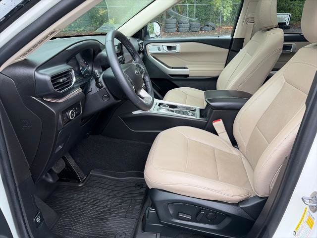 Certified 2023 Ford Explorer Limited w/ Equipment Group 301A AWD/4WD image 17