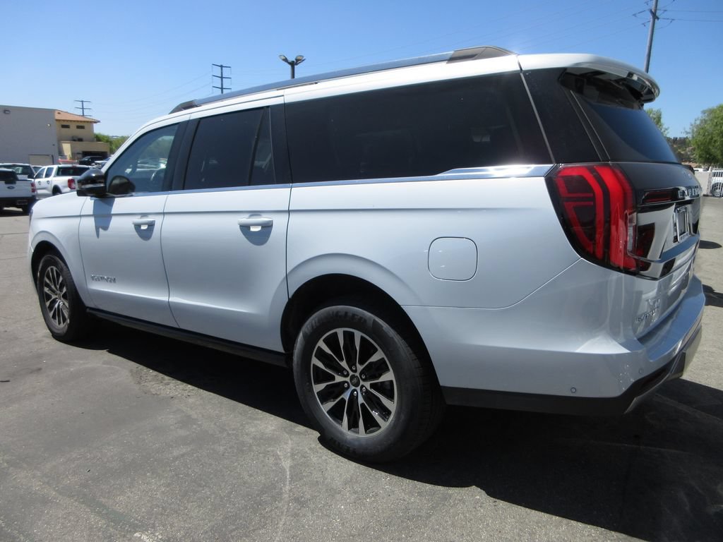 Certified 2025 Ford Expedition Max Platinum AWD/4WD image 2