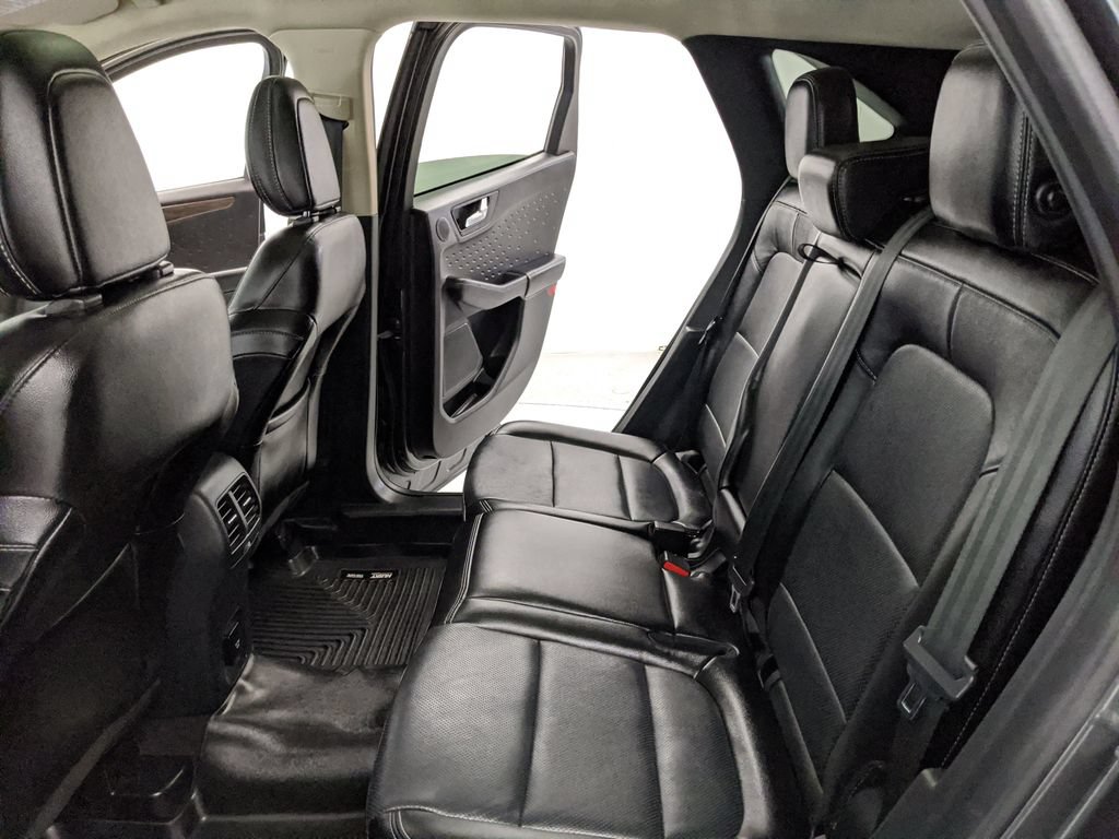 Certified 2020 Ford Escape Titanium w/ Titanium Premium Package 2.0 AWD/4WD image 16