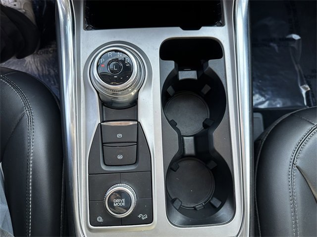 Certified 2022 Ford Explorer XLT w/ Equipment Group 202A image 26