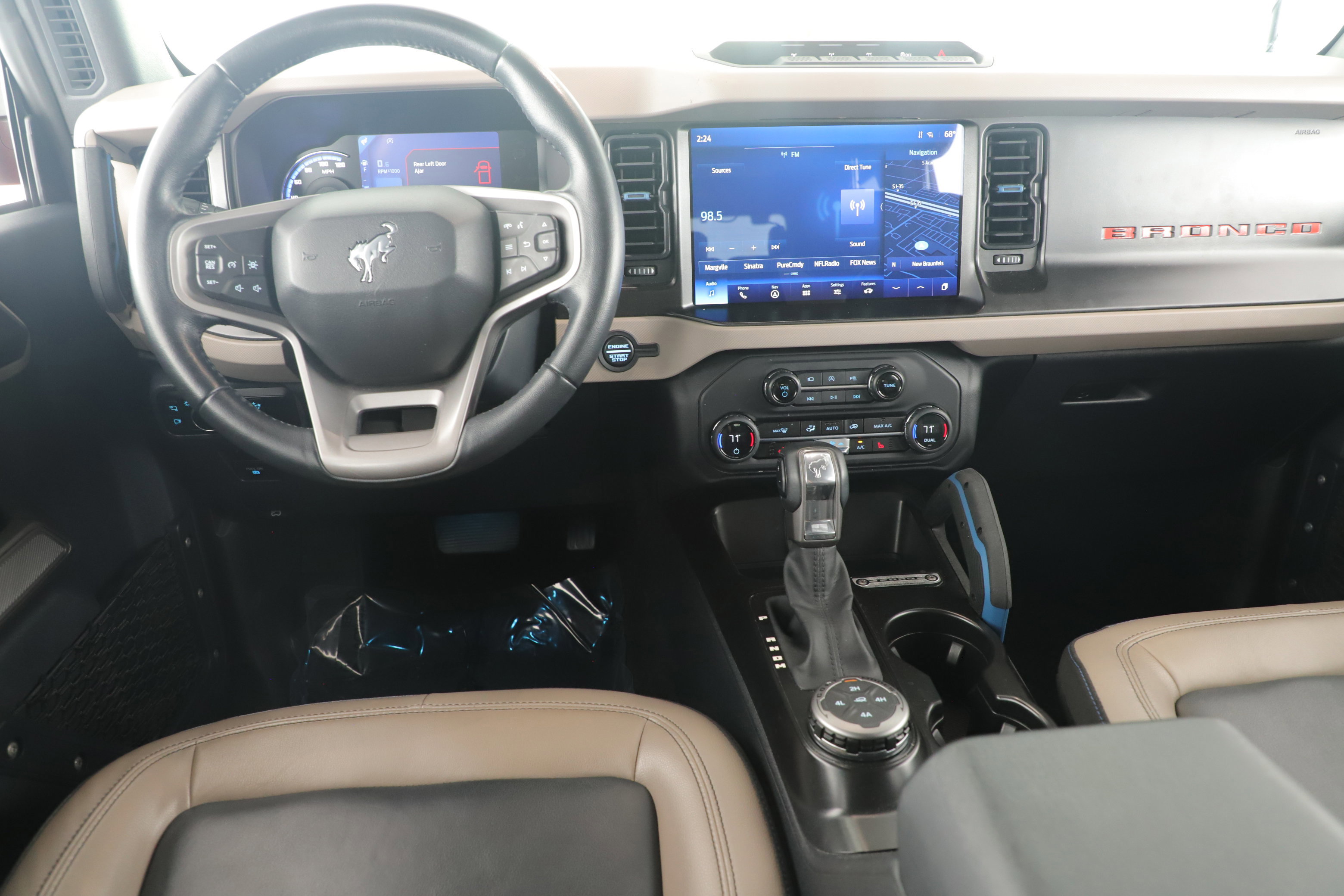 Certified 2023 Ford Bronco Wildtrak image 20