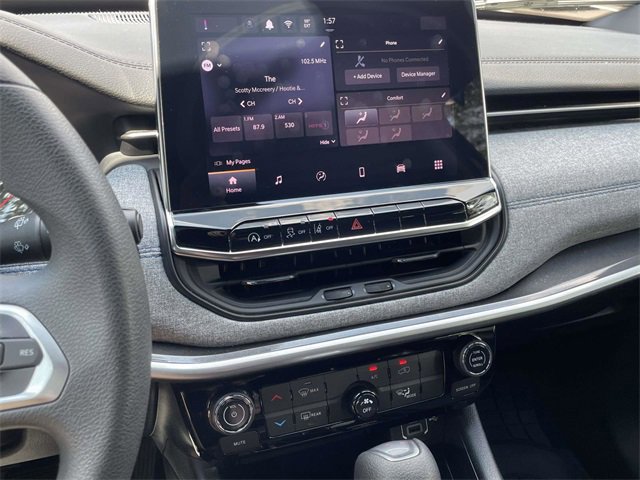 Used 2024 Jeep Compass Sport image 17