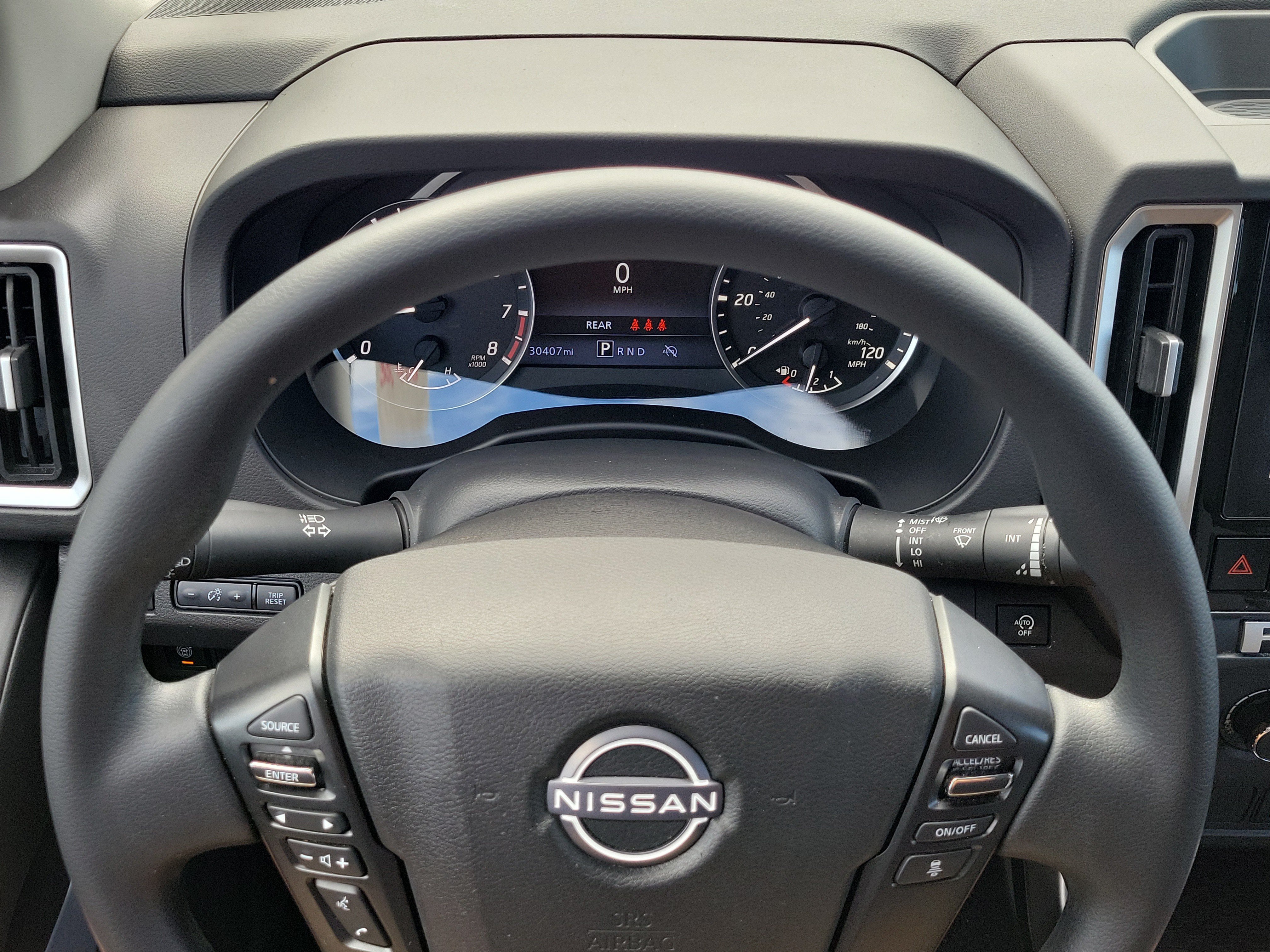 Used 2025 Nissan Frontier SV RWD image 21