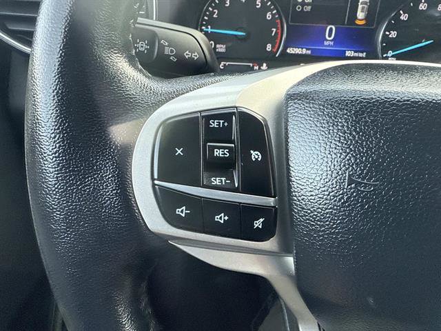 Certified 2022 Ford Explorer XLT w/ Equipment Group 202A image 31