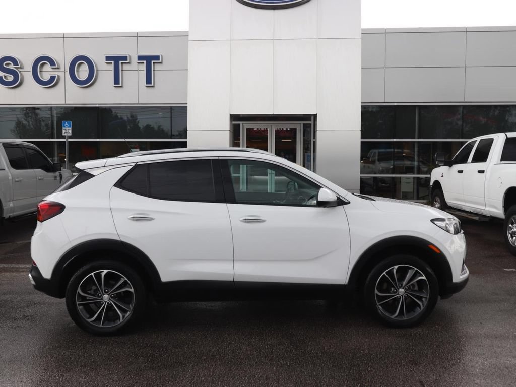 Used 2021 Buick Encore GX Essence w/ Advanced Technology Package AWD/4WD image 15