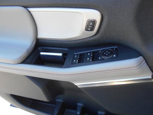 Certified 2025 Ford Expedition Active AWD/4WD image 13