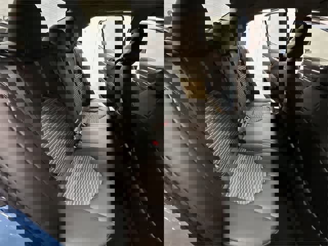 Used 2023 Toyota Camry SE image 21