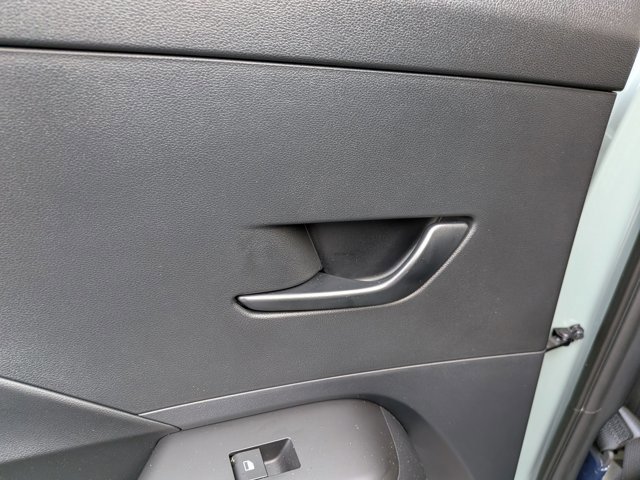 Used 2025 Hyundai Kona SEL image 26