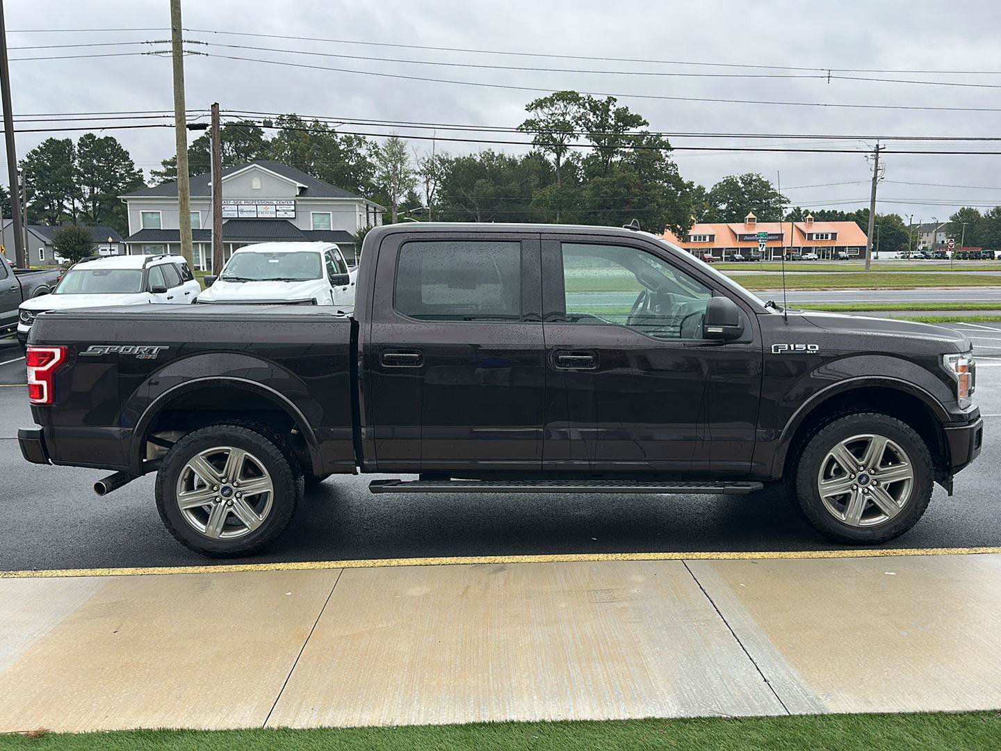 Certified 2018 Ford F150 XLT w/ Equipment Group 302A Luxury AWD/4WD image 4