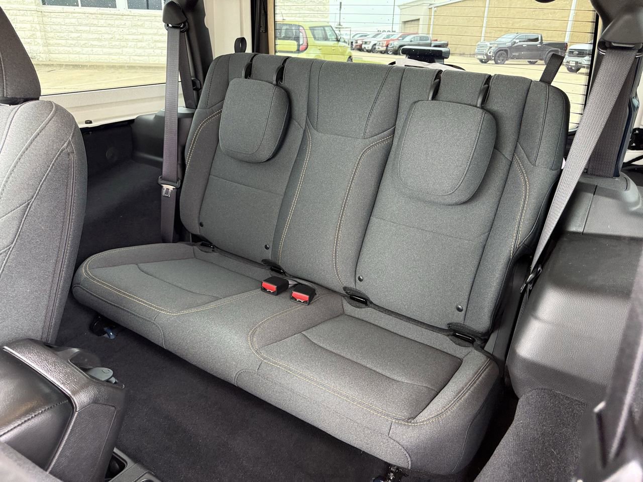 Used 2025 Jeep Wrangler Sport AWD/4WD image 25