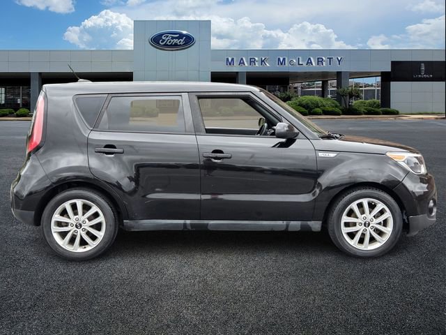 Used 2017 Kia Soul + FWD video 2