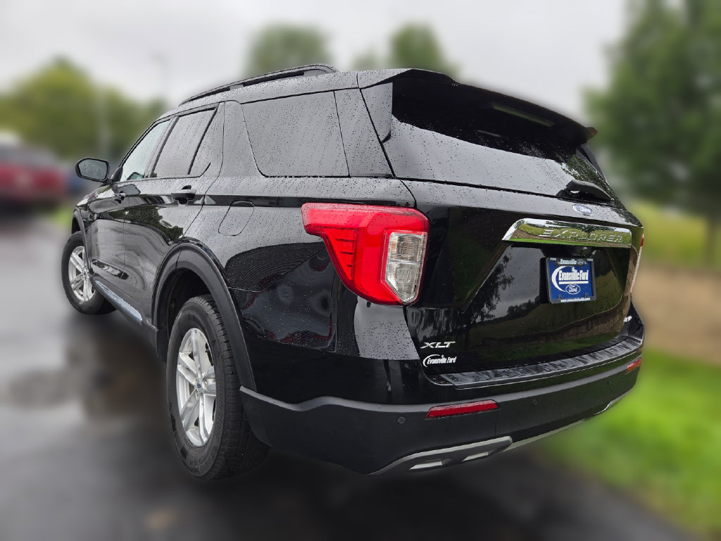 Certified 2023 Ford Explorer XLT w/ Equipment Group 202A AWD/4WD image 8