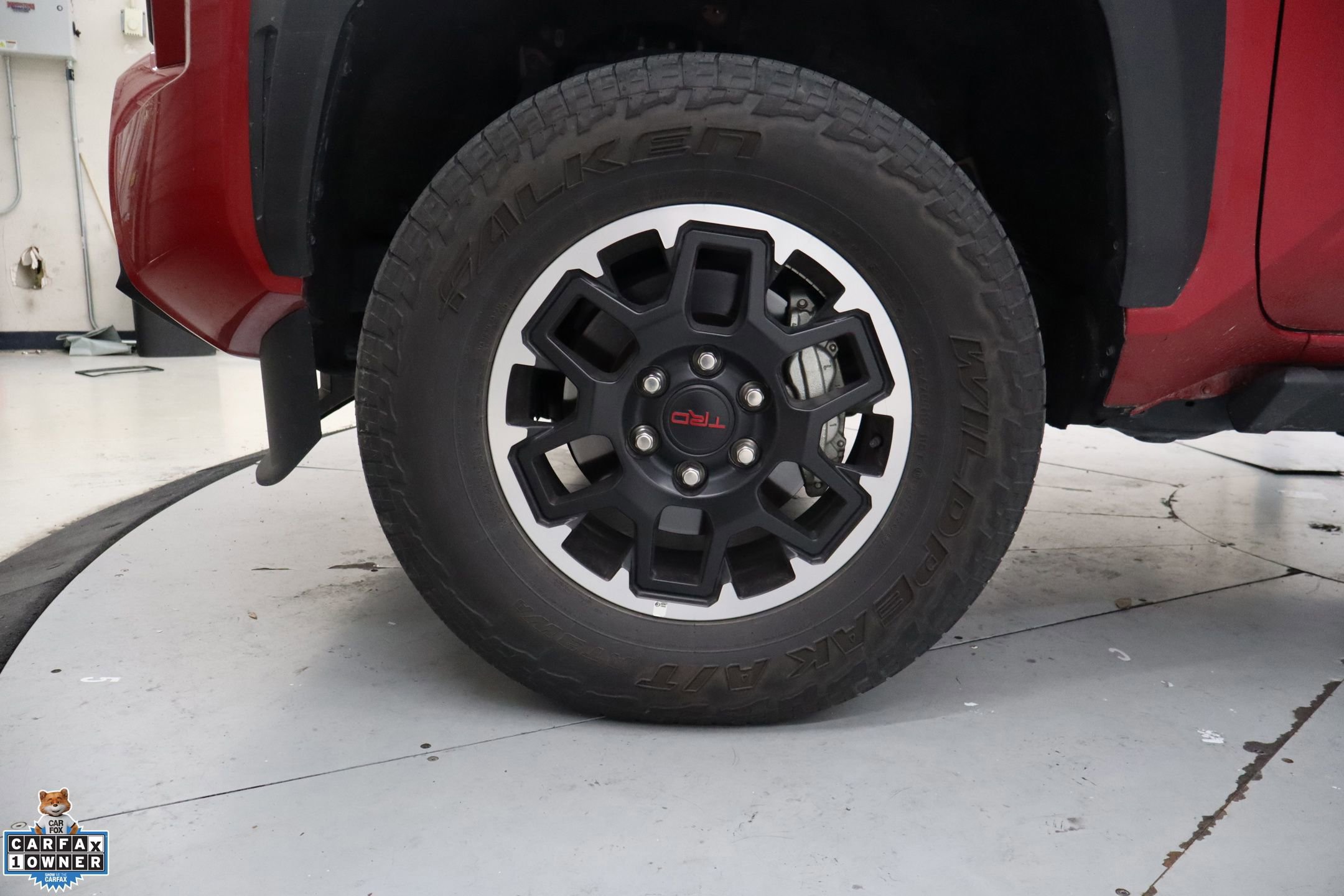 Used 2025 Toyota Tacoma TRD Off-Road AWD/4WD image 13