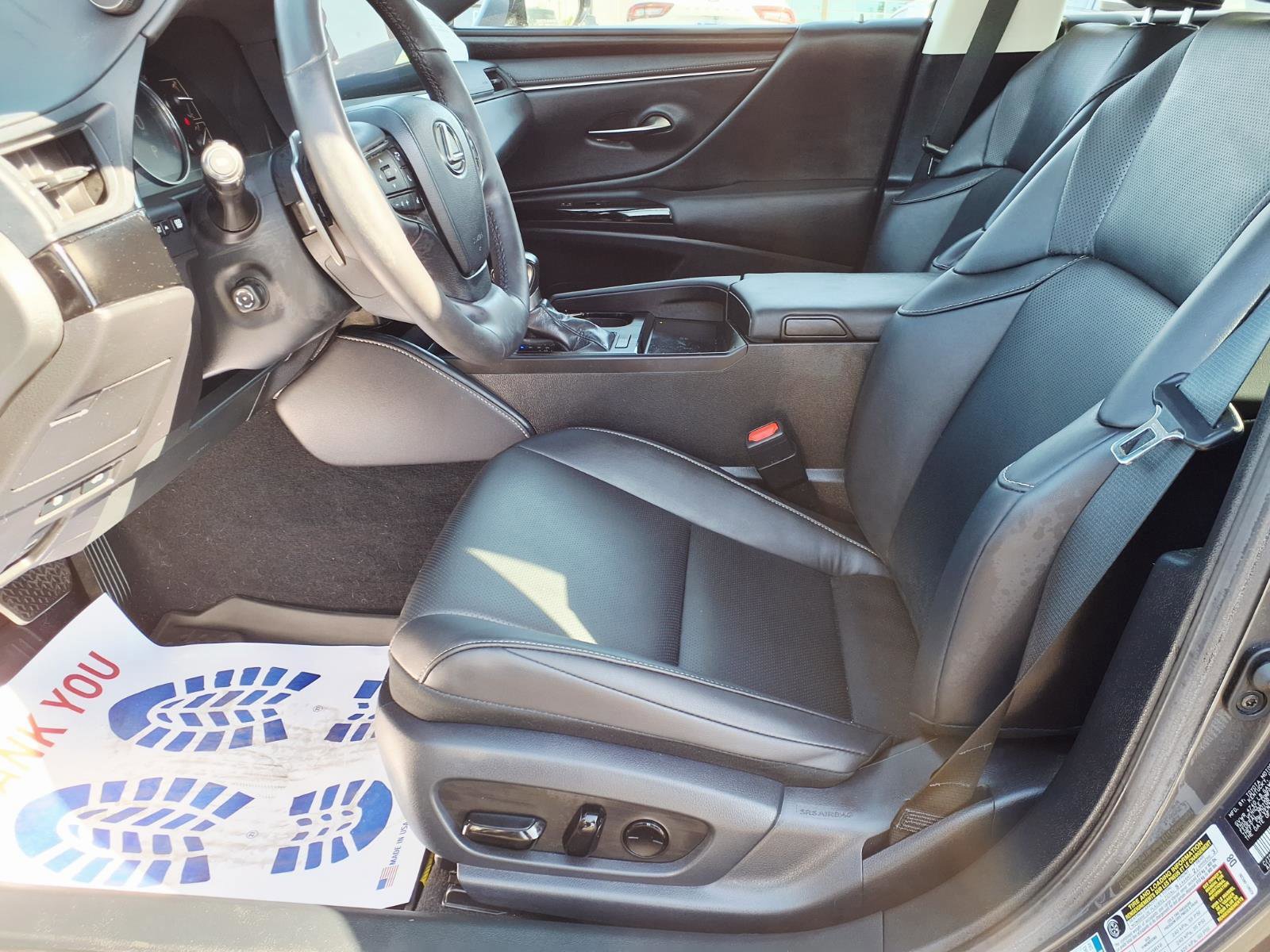 Used 2023 Lexus ES 250 w/ Premium Package image 22