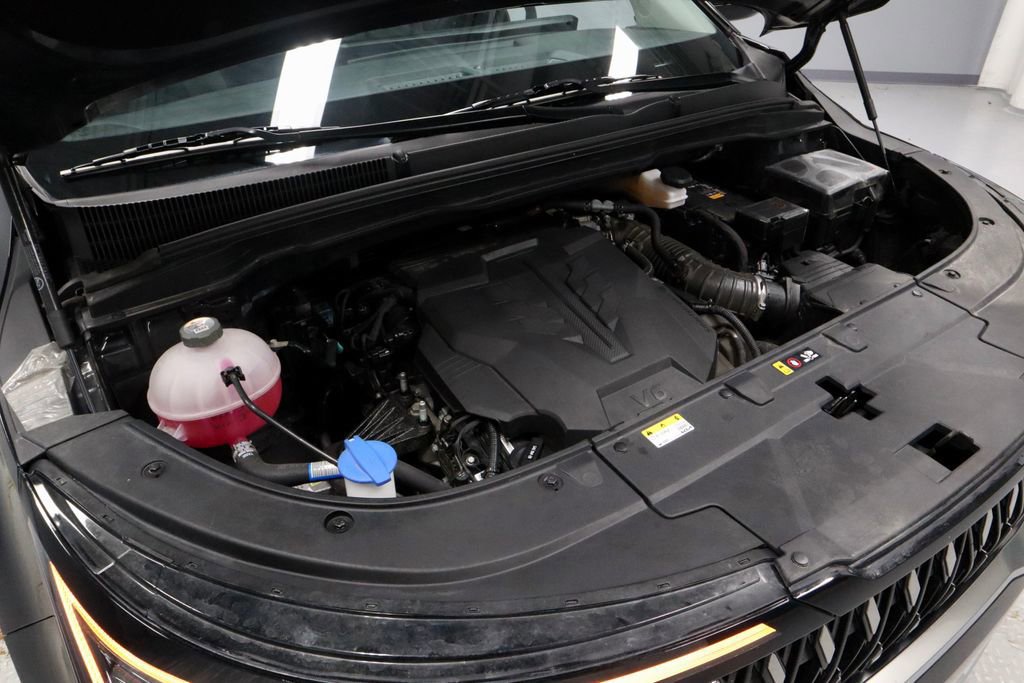 Used 2025 Kia Carnival image 17