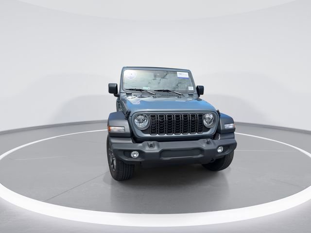 Used 2024 Jeep Wrangler Unlimited Sport AWD/4WD image 2