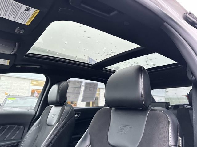 Certified 2019 Ford Edge ST w/ Equipment Group 401A image 17