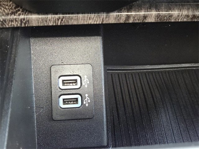 Certified 2019 Ford F250 Lariat image 16