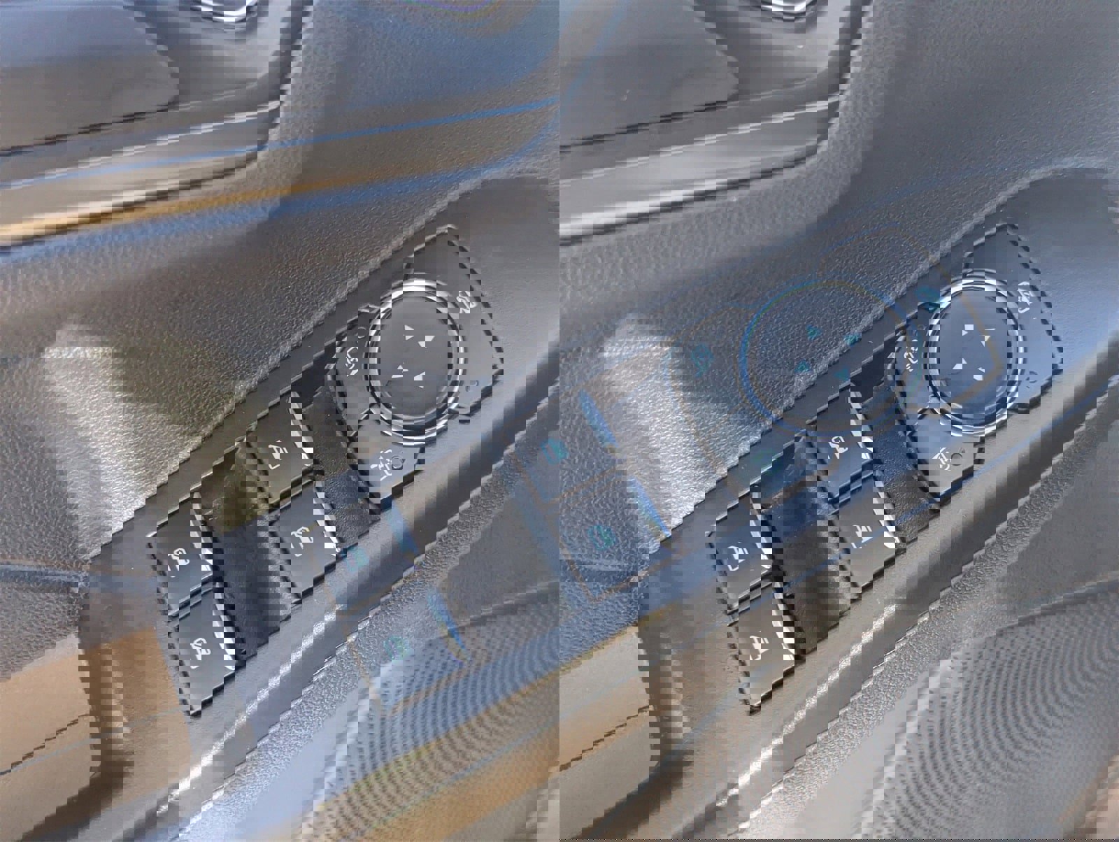 Certified 2025 Ford Escape Active image 28